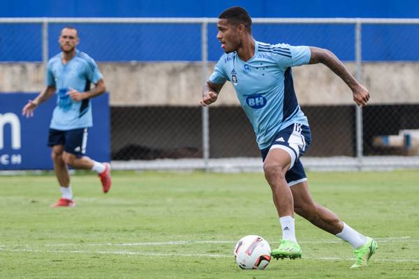 Cruzeiro: atacante Breno viaja para acerto com time da Bulgária; veja detalhes do negócio