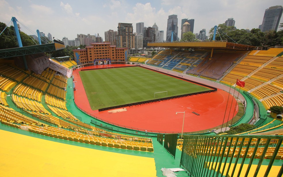 Clube chinês acaba com má fase após pintar estádio de ouro | Mundo | G1