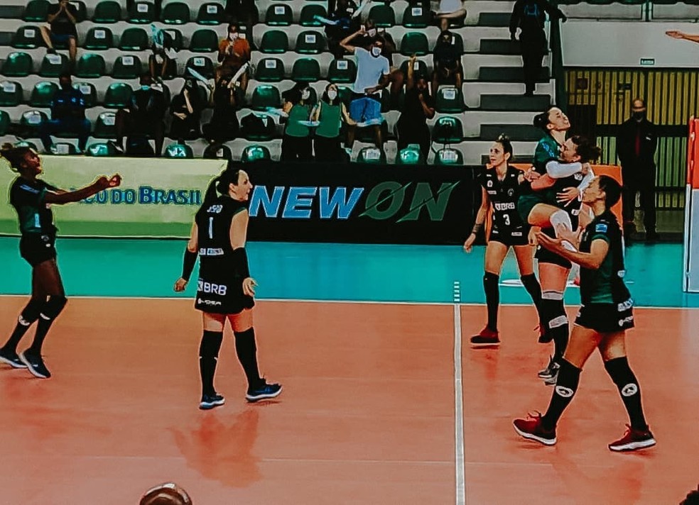Brasília Vôlei x Maringá, Superliga — Foto: Divulgação / Brasília Vôlei