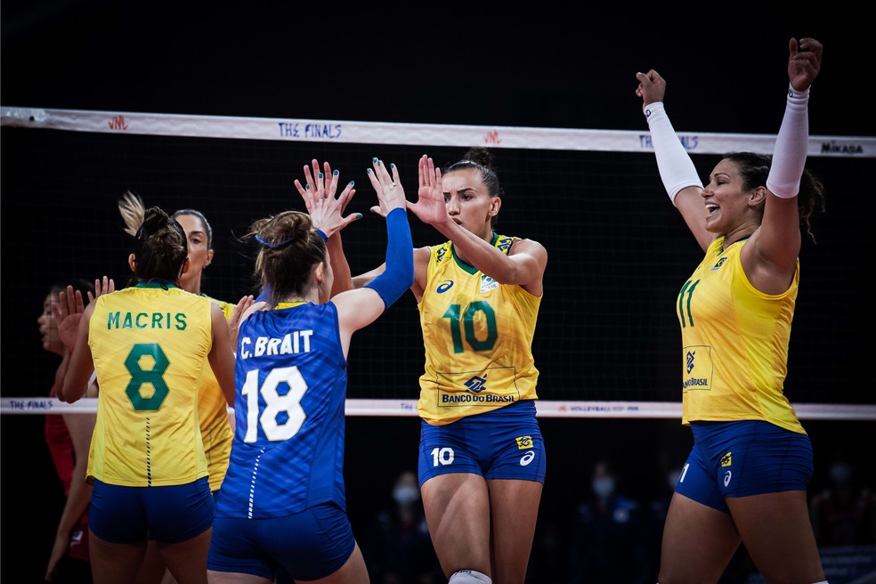 Brasil comemora ponto contra o Japão — Foto: Divulgação
