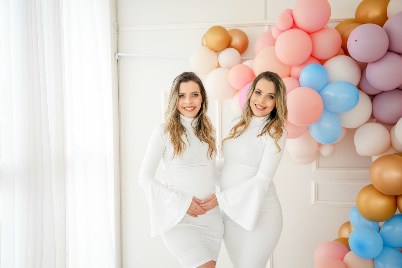 Gêmeas realizam o sonho de engravidar juntas (Foto: Daiane Firmino Fotografias)