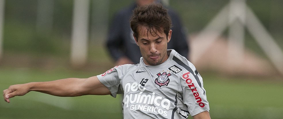 Everton Ribeiro nos tempos de Corinthians (Foto: Daniel Augusto Jr./Agência Corinthians)