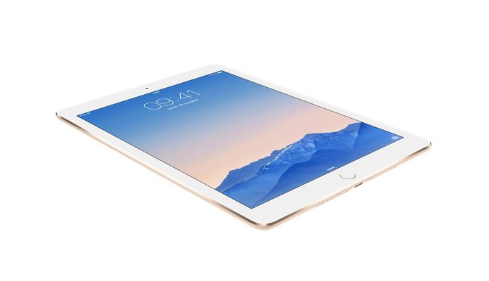 iPad Air 2 conta com tela com resolução superior à QHD, mas inferior à do iPad Pro (Foto: Divulgação/Apple)