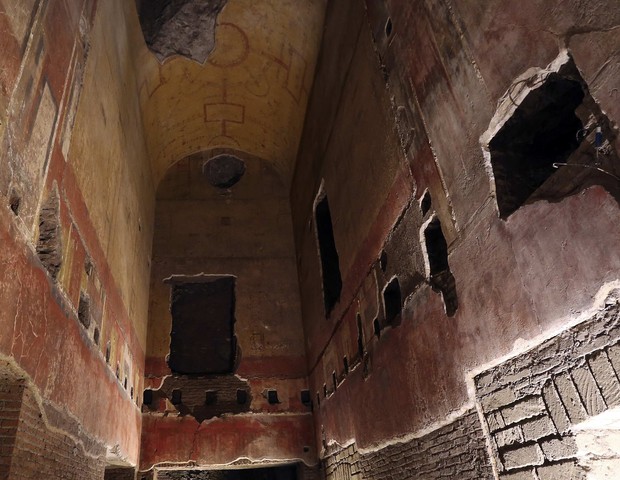 Paredes do complexo Domus Aurea, em Roma (Foto: REUTERS/Stefano Rellandini)