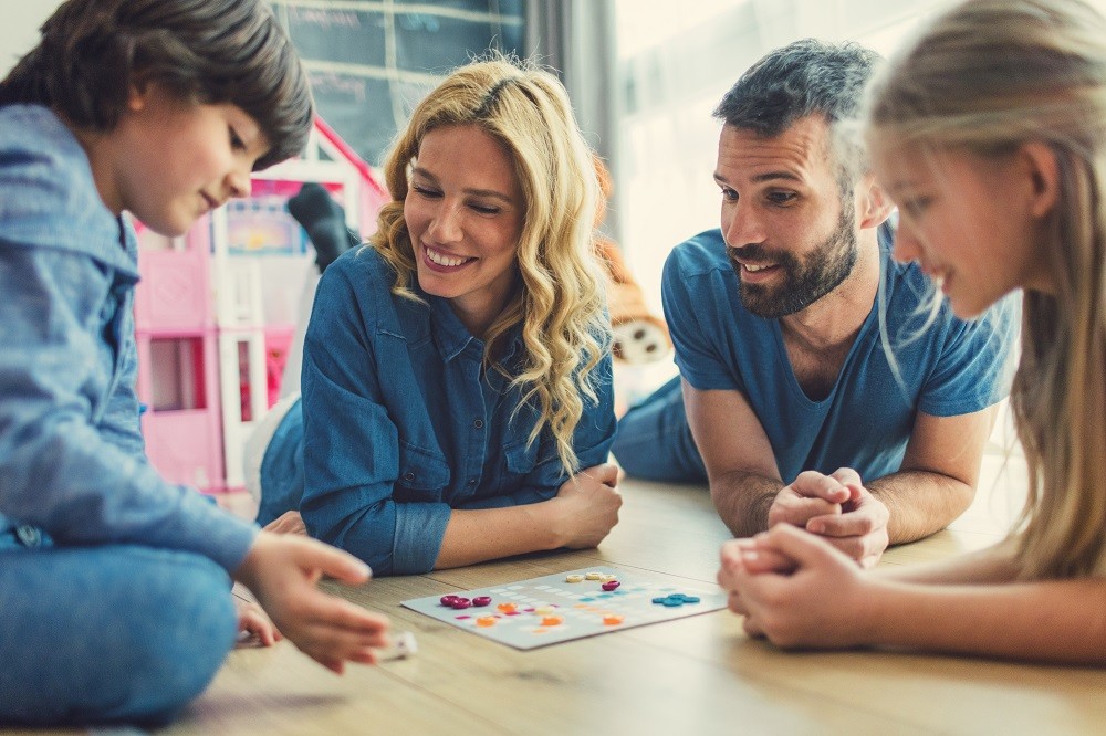 Jogos clássicos para ter em casa - Revista Crescer