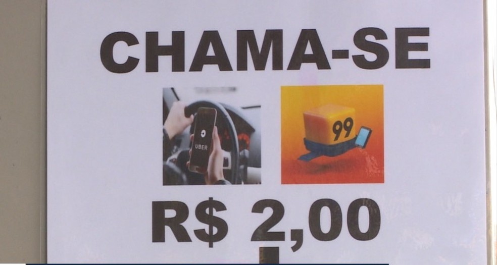 Ambulante cobra valor simbólico para chamar motoristas por aplicativo na Zona Sul de Teresina — Foto: Reprodução / TV Clube
