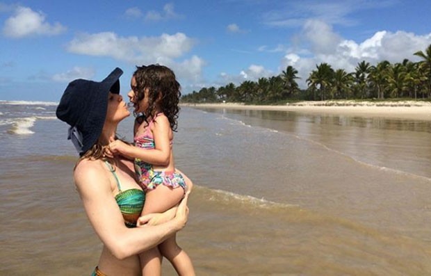 Letícia Spiller e a filha, Stella (Foto: Reprodução Instagram)