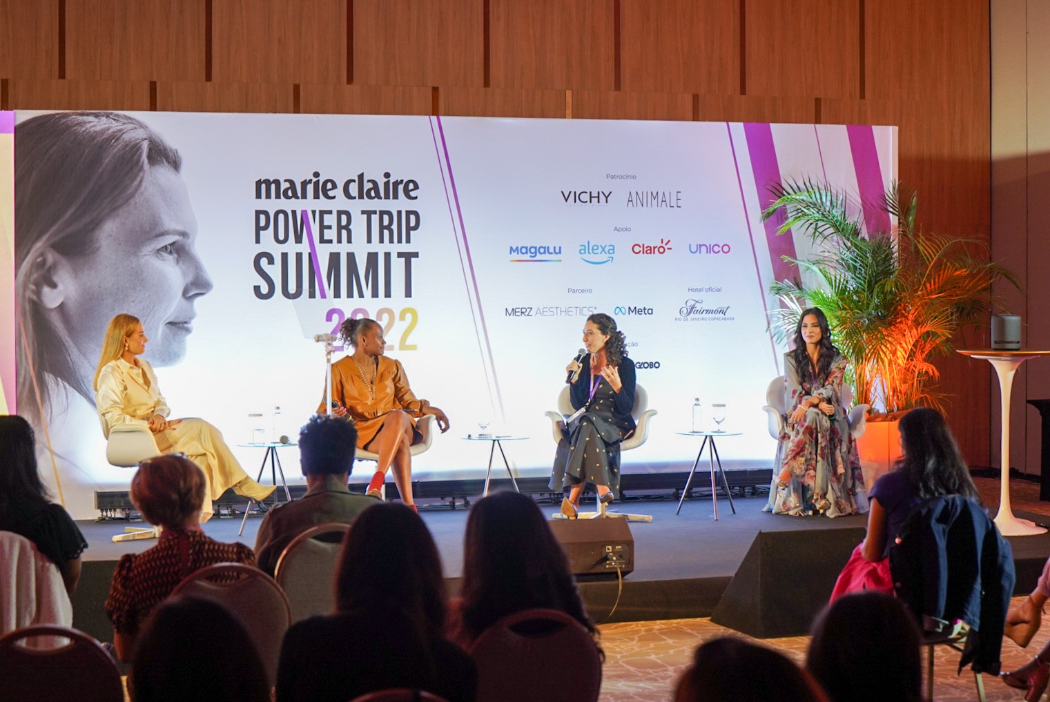 Angélica, Paola Deodoro, Renata Guberfain e Rossana Vasconcelos debatem sobre os tabus da menopausa (Foto: Bléia Campos)