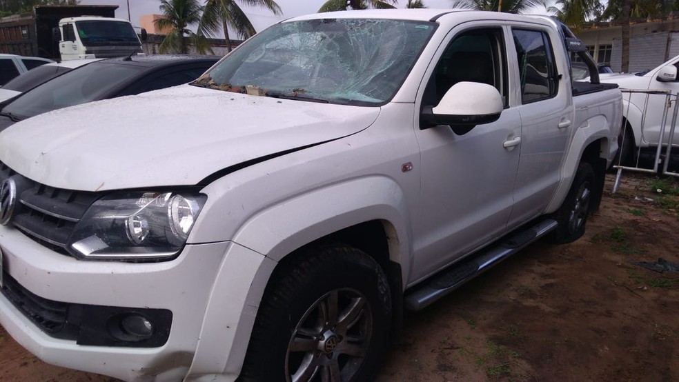 Caminhonete Amarok foi roubada na Zona Sul e recuperada pela polícia na Zona Leste de Natal — Foto: Geraldo Jerônimo/InterTV Cabugi