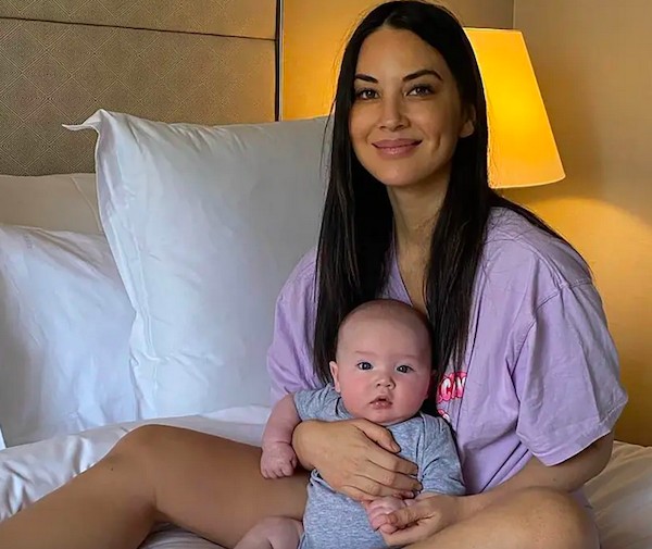Actress Olivia Munn with her son born in November 2021 (Photo: Instagram)