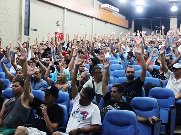 Categoria decidiu suspender paralisação após assembleia (Foto: Divulgação/Sindipetro-LP)