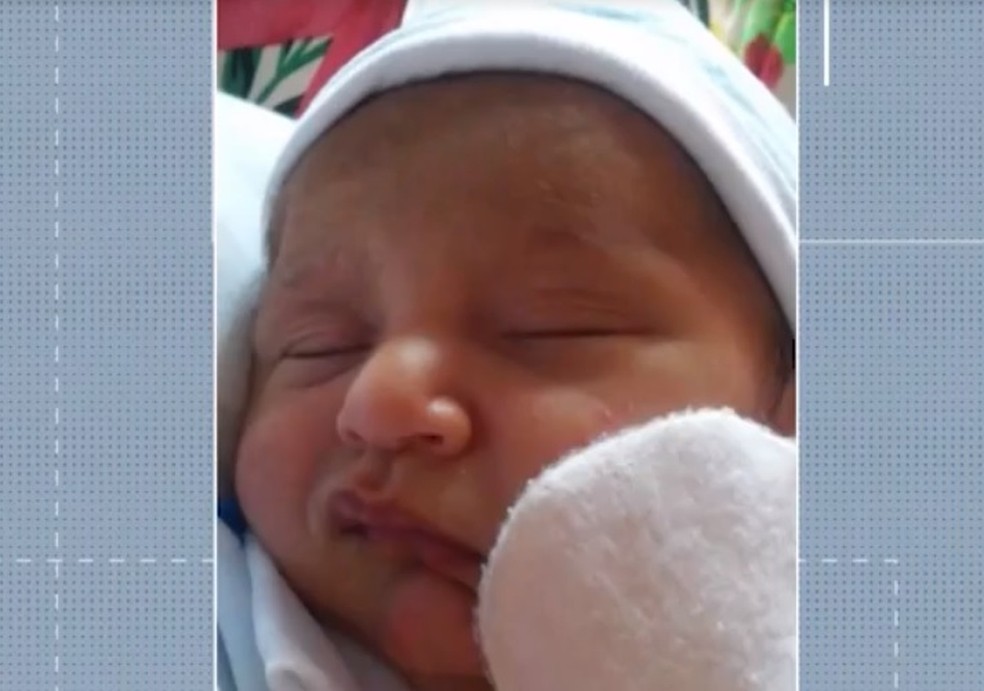 Menino estÃ¡ internado no Hospital Estadual da CrianÃ§a (HEC) â Foto: ReproduÃ§Ã£o/TV SubaÃ©