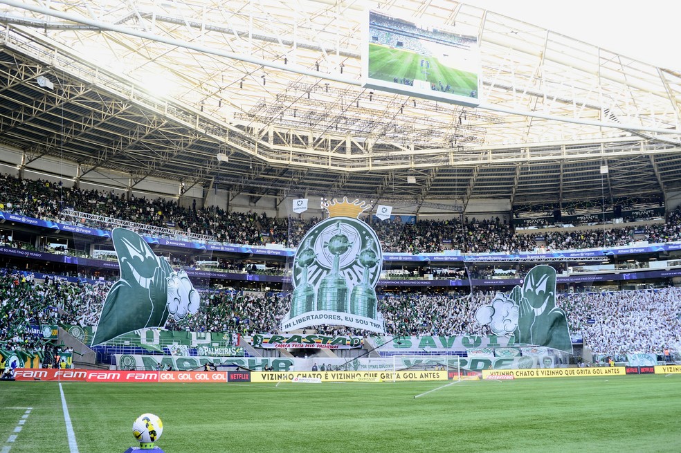 Torcida do Palmeiras no jogo contra o Flamengo — Foto: Marcos Ribolli