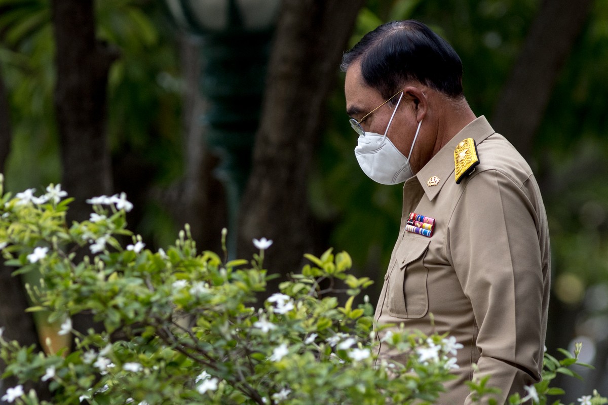 Tribunal suspende primeiroministro da Tailândia Mundo G1
