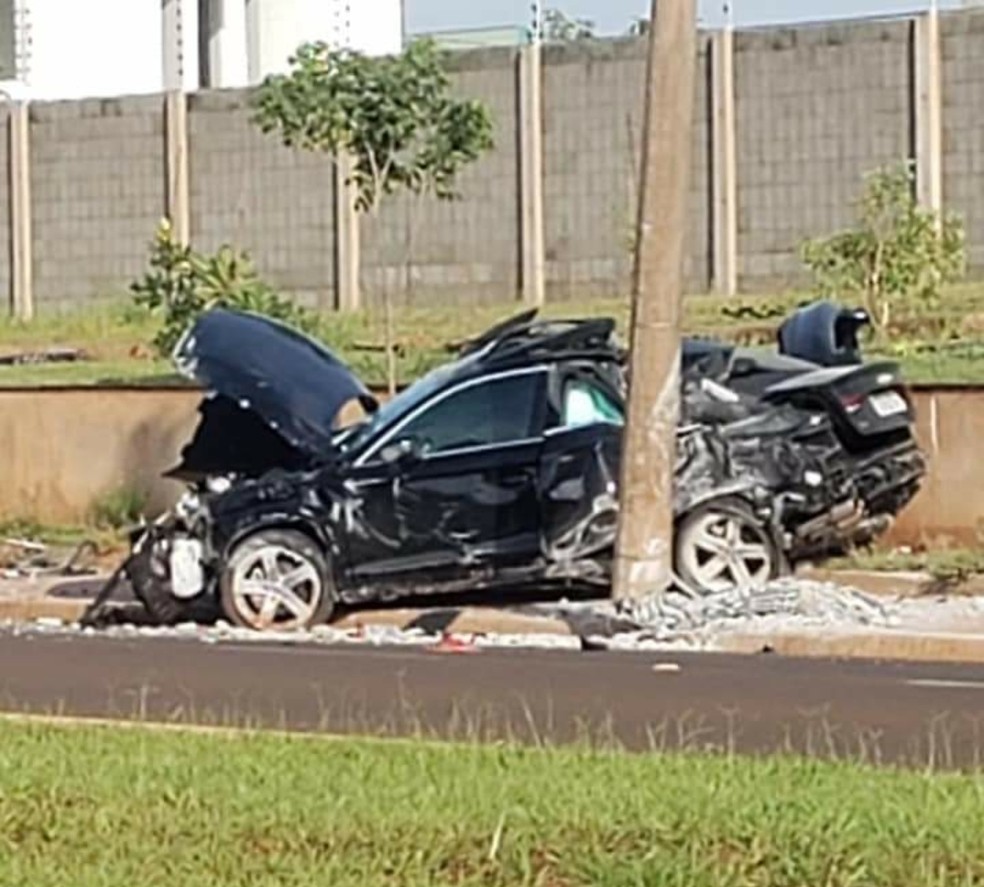 Ciclista morre atropelado por carro que subiu em calçada e destruiu poste em Jaú — Foto: Arquivo pessoal