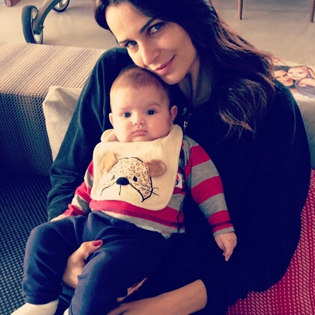 Fernanda Motta com a filha Chloe (Foto: Reprodução / Instagram)