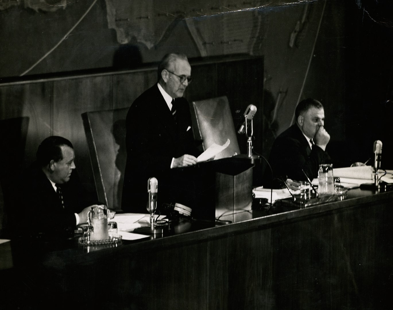 Oswaldo Aranha preside a Assembleia das Nações Unidas em 1947 (Foto: Arquivo Nacional/Wikimedia Commons )