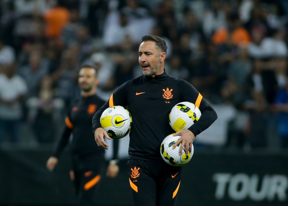 Corinthians não marca há 5 jogos, mas avança na Libertadores e recupera a vice-liderança do Brasileirão