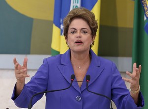 A presidente Dilma Rousseff durante encontro de trabalho – Pronatec Jovem Aprendiz na micro e pequena empresa no Palácio do Planalto em Brasília (Foto: Lula Marques/Agência PT)