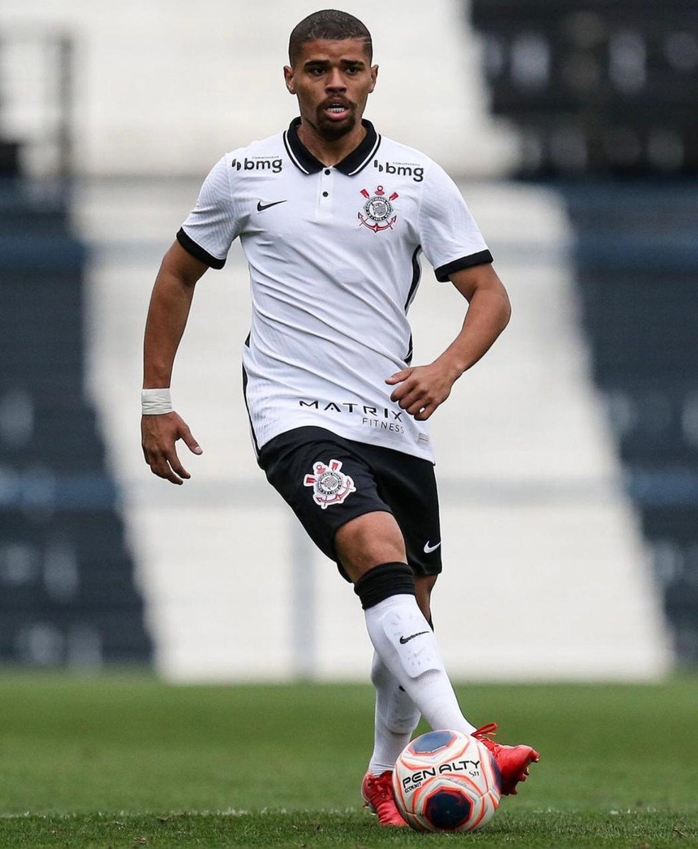 Lateral direito do Sub-20 comemora retorno depois de 7 meses sem jogar 