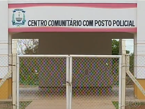 Centro Comunitário com Posto Policial foi inaugurado há um ano, mas nunca foi usado (Foto: Reprodução/TV Anhanguera)