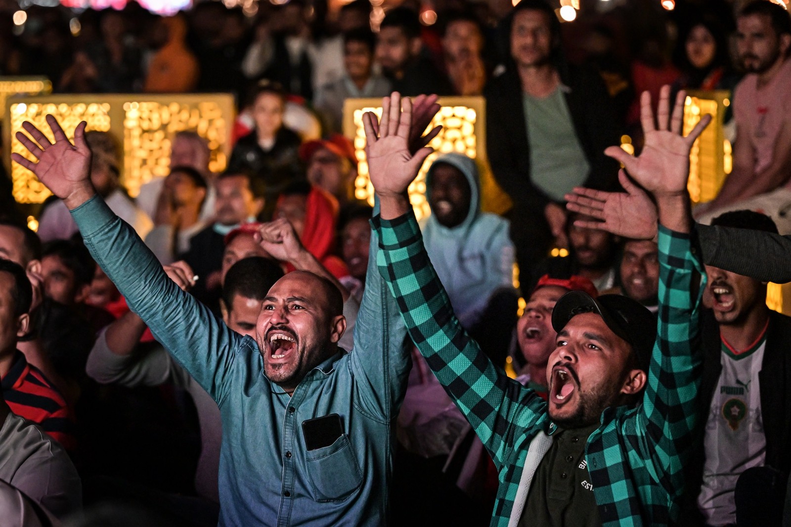 Al Saad, bairro que concentra a comunidade marroquina em Doha, explodiu de alegria com a classificação às semifinais da seleção africana — Foto: Pedro Vilela / Divulgação