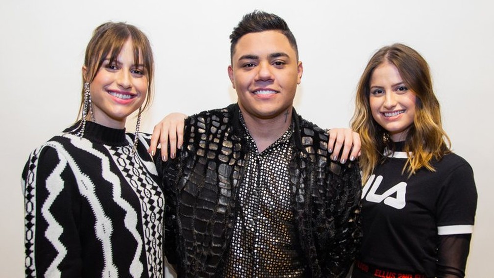 Julia e Rafaela cantam com Felipe Araújo 'Latada na vida' — Foto: Divulgação