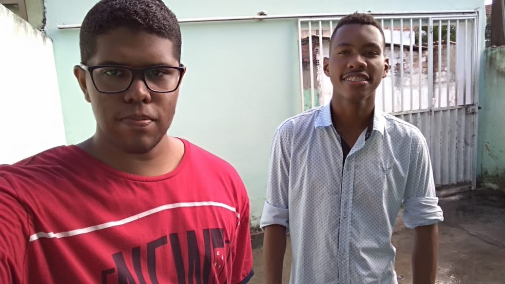 Carlos e Alan estudaram em escola pública em Salvador — Foto: Arquivo pessoal