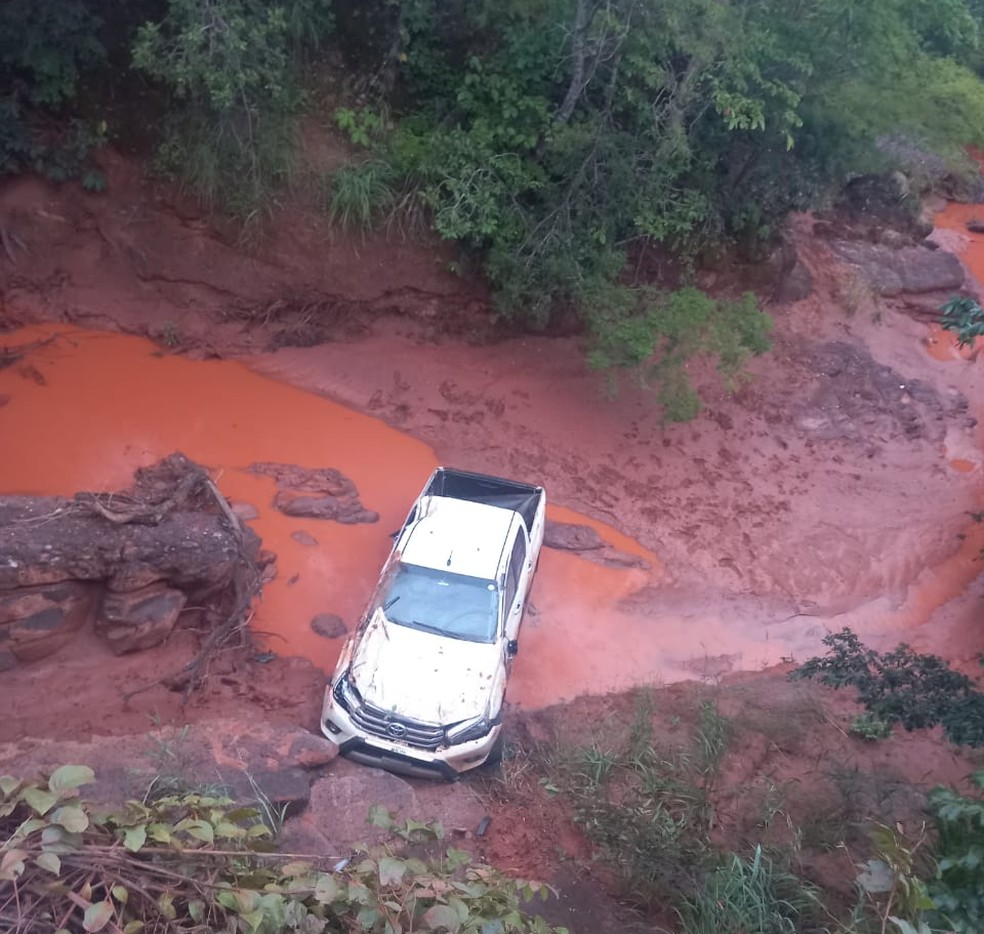 Adolescente de 14 anos, filho de prefeito, sofre acidente e cai de ponte no Sul do Piauí — Foto: Divulgação 