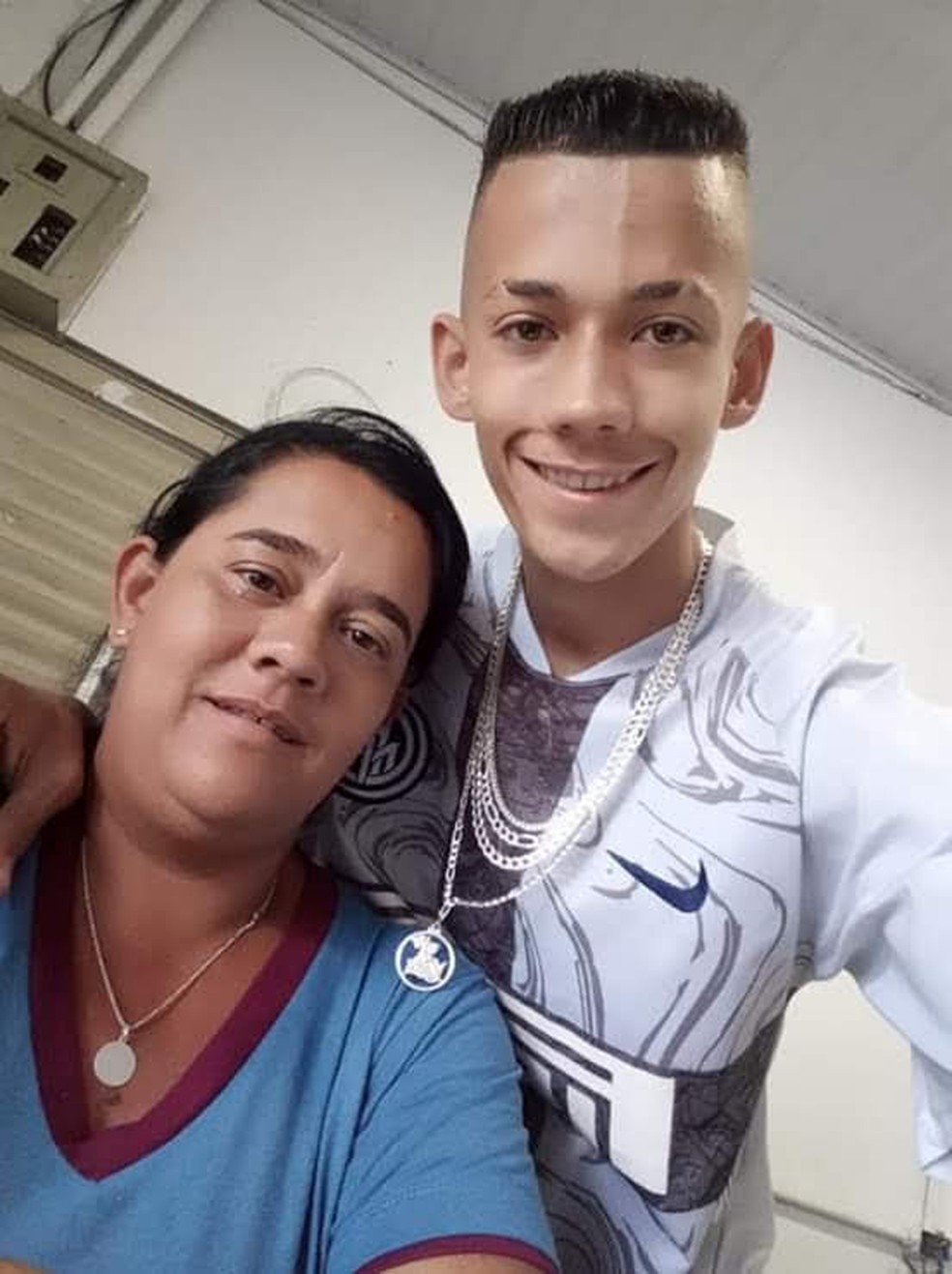 Nilva desenvolveu depress&atilde;o ap&oacute;s morte do filho. &mdash; Foto: Arquivo Pessoal/Reprodu&ccedil;&atilde;o