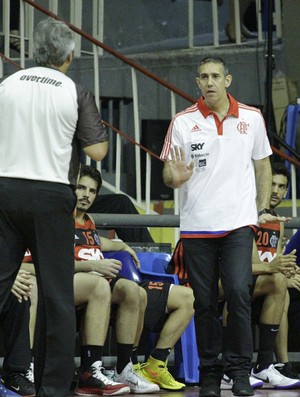 Técnico do Flamengo lamenta Carioca com três times e valoriza o Botafogo