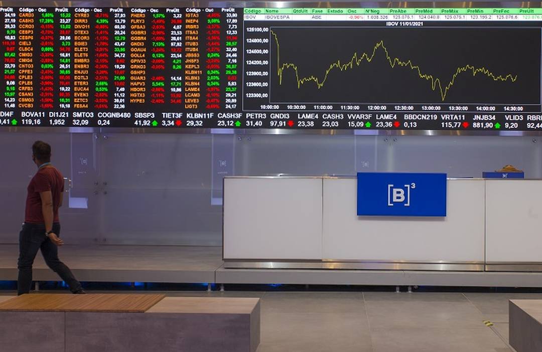 Menos empresas listadas na B3 mostra que “mercado perdeu gordura e está no osso”, diz estrategista da XP