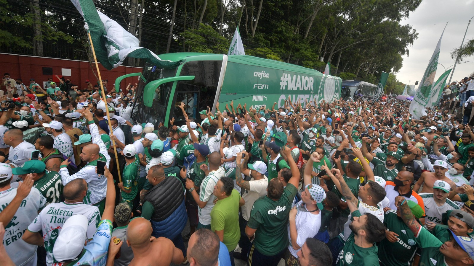 Palmeiras, em quarto lugar, tem 7,4%. Com a margem, de 6,3% a 8,5% — Foto: Nelson Almeida / AFP