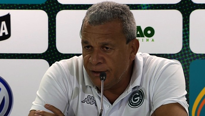 Hélio dos Anjos - técnico do Goiás (Foto: Reprodução / TV Anhanguera)