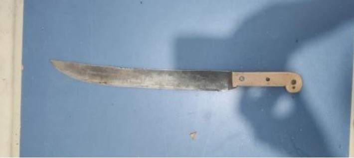 Homem é agredido com golpe de facão durante confusão com jovem no interior de Roraima