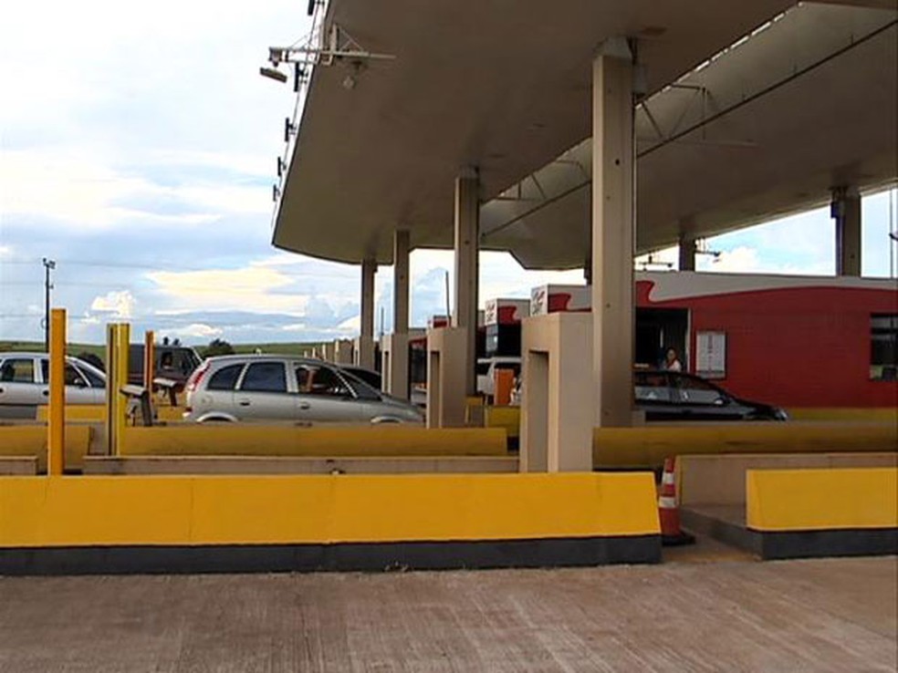 PedÃ¡gio de Presidente Bernardes â Foto: ReproduÃ§Ã£o/TV Fronteira