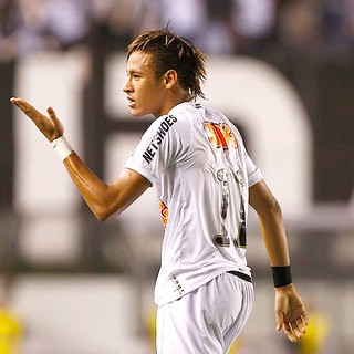 Santos tentou reduzir participa o da DIS na venda de Neymar em 2011