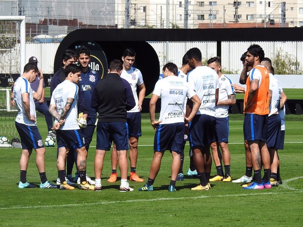 Timão foca em repetição no último treino antes de folga 