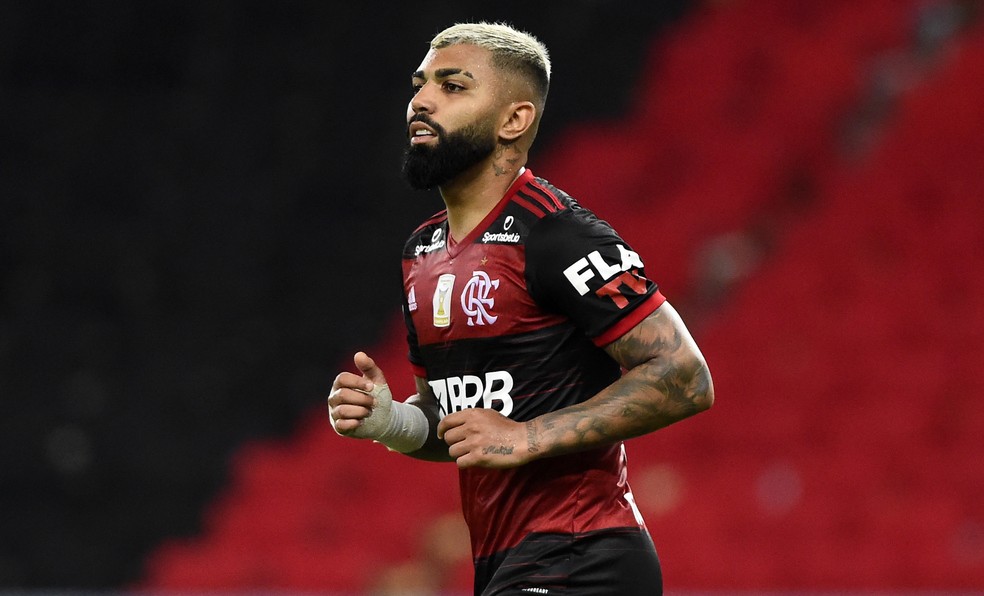 Gabigol balançou a rede no empate com o Grêmio no Maracanã — Foto: André Durão/ge