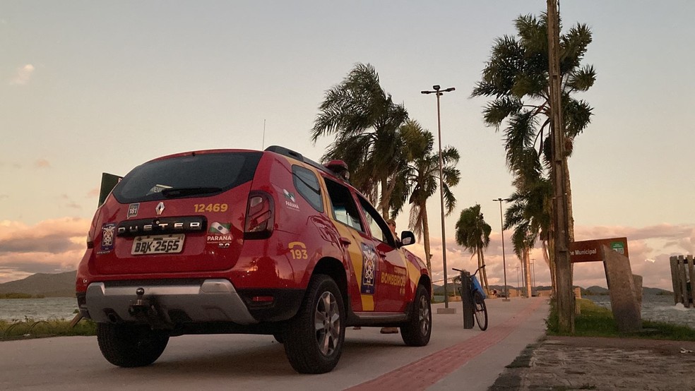 Buscas foram iniciadas no final da tarde de quarta-feira (2) — Foto: Divulgação/Corpo de Bombeiros