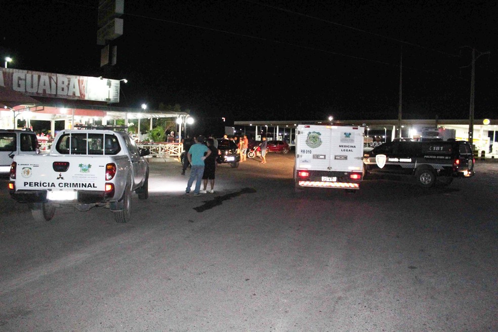 Amaro Bezerra da Silva, de 33 anos, havia acabado de chegar a uma churrascaria, Ã s margens BR-304, quando foi surpreendido pelos assassinos â Foto: Marcelino Neto/O CÃ¢mera 