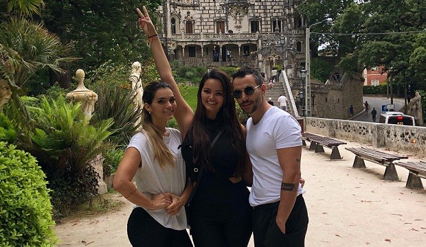 Kelly Key, Suzanna Freitas e Mico Freitas posam para foto em Portugal (Foto: Reprodução/Instagram)