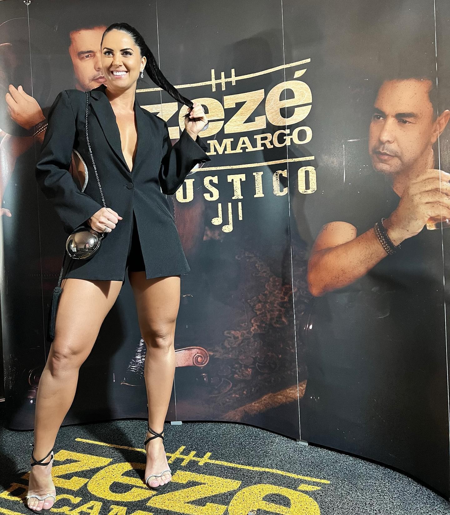 Graciele Lacerda mostra look para show de Zezé Di Camargo (Foto: Reprodução/Instagram)