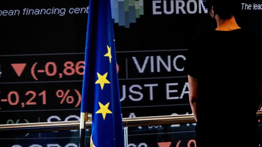 Bolsas da Europa fecham em queda com foco na política monetária do bloco