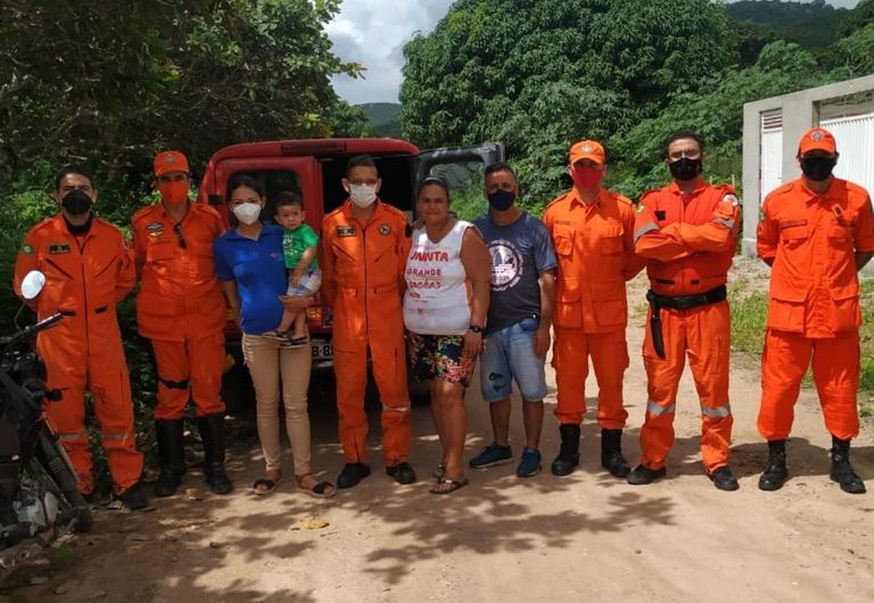 Idosa foi resgatada após sete dias sozinha em mata — Foto: CBM/Divulgação