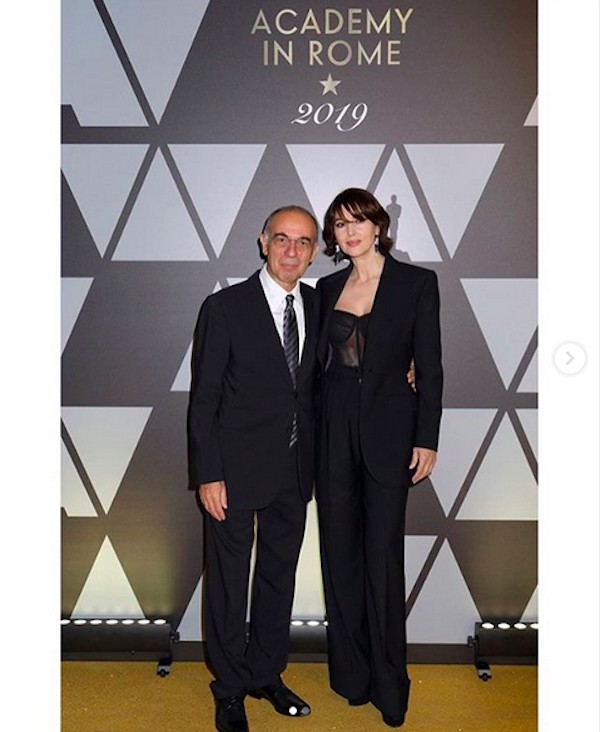 A atriz Monica Bellucci e o cineasta Giuseppe Tornatore em evento realizado na Itália pela Academia de Artes e Ciências Cinematográficas de Hollywood  (Foto: Instagram)