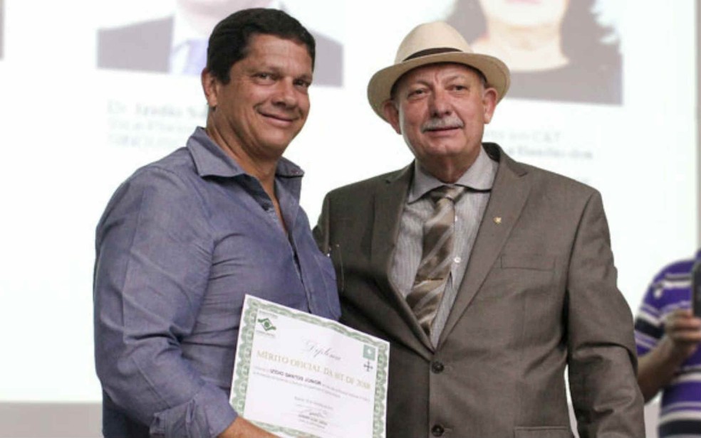 Empresário Izidio Santos (esquerda), anunciado como secretário do governo Ibaneis (MDB) — Foto: Sinduscon-DF/Reprodução