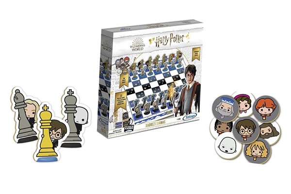 O jogo de damas e xadrez com design de Harry Potter é um item que pode entrar para coleção dos fãs da saga de bruxos (Foto: Reprodução/Amazon)