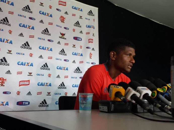 Márcio Araújo lamenta Fla sem Díaz: Que venham os melhores do mundo