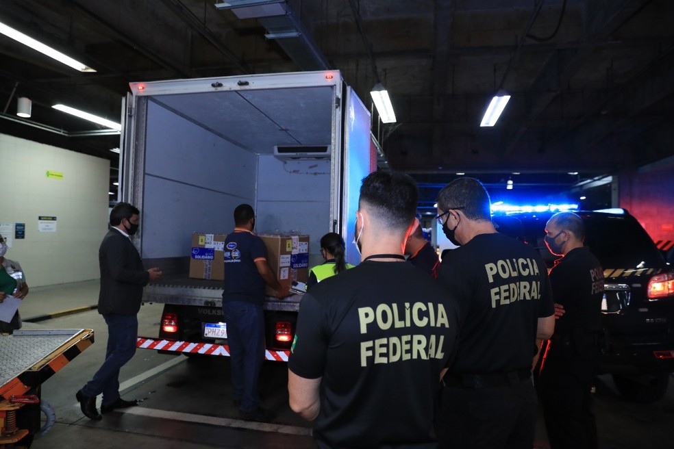 Vacinas da Pfizer contra a Covid-19 foram levadas ao Hemoam para armazenamento em Manaus — Foto: Divulgação